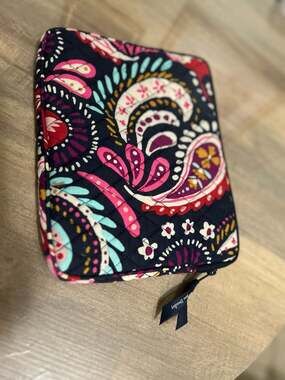 Vera Bradley Quilted Floral Paisley Laptop or Tablet Sleeve
